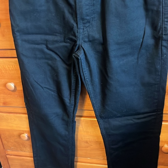Like new! Old Navy never fade dark black jeans. Slim fit. Perfect condition! - Picture 7 of 7